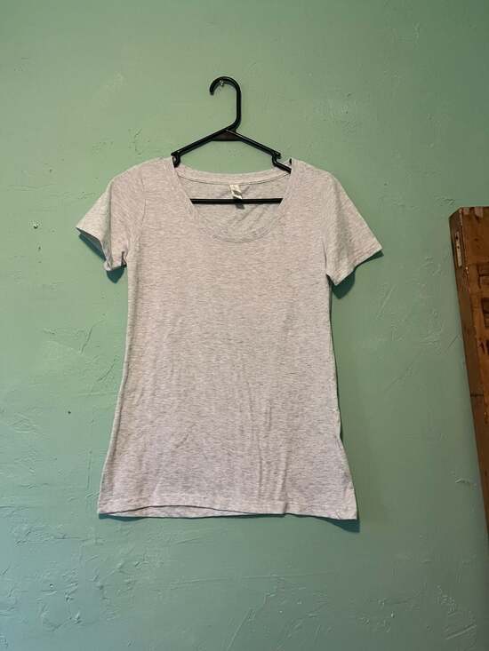 Next Level Tops - Next Level Triblend Scoop Neck T-Shirt Size S Gray Heather